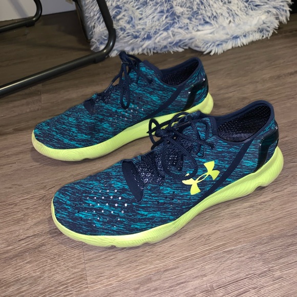 Under Armour Running shoes - Picture 1 of 5